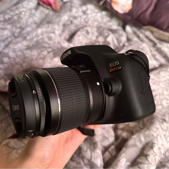 Canon rebel t7 camera dslr - Picture 3 of 10